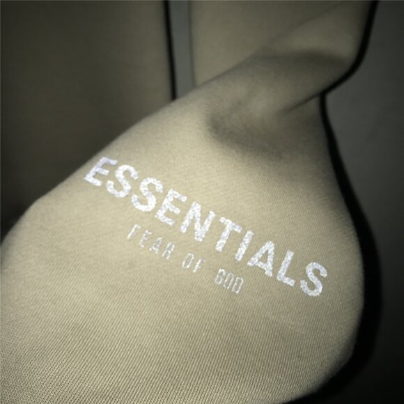 Fear of God Khaki Crew Neck Sweatshirt - Picture 4 of 6